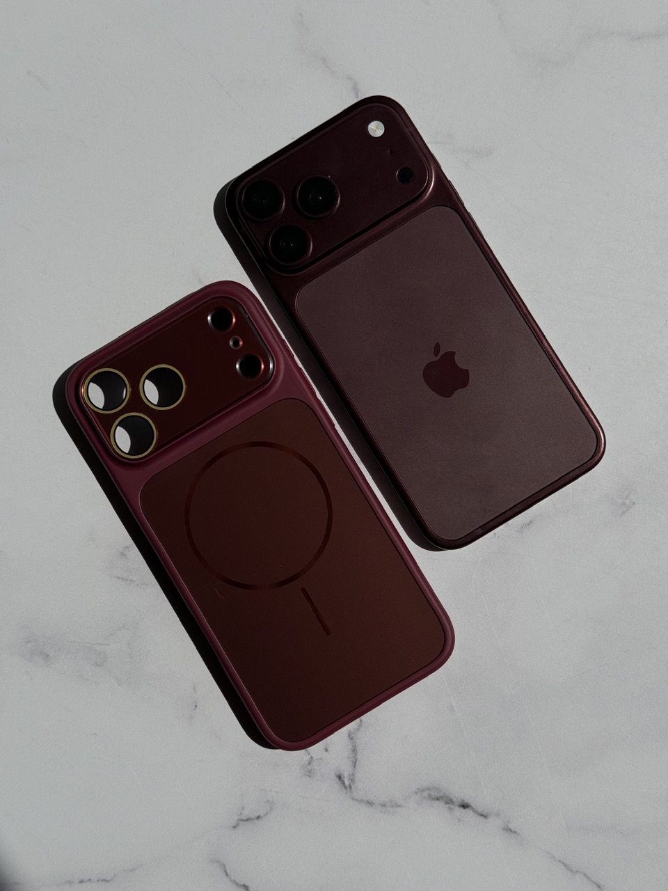 قاب PVD Burgundy با مگ سیف (تبدیل آیفون ها به سری 18)