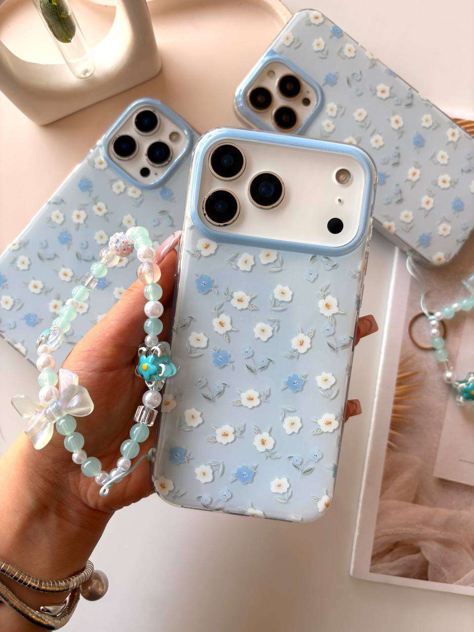 قاب گل آبی