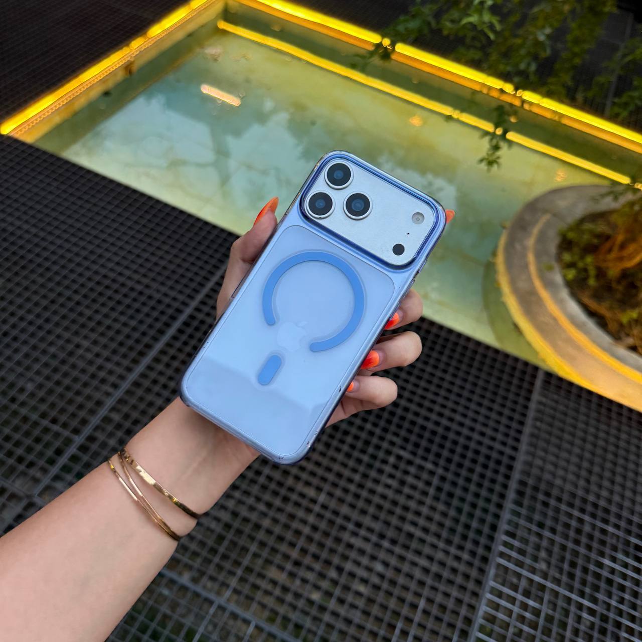 قاب آیفون آیس گارد (Ice Guard)
