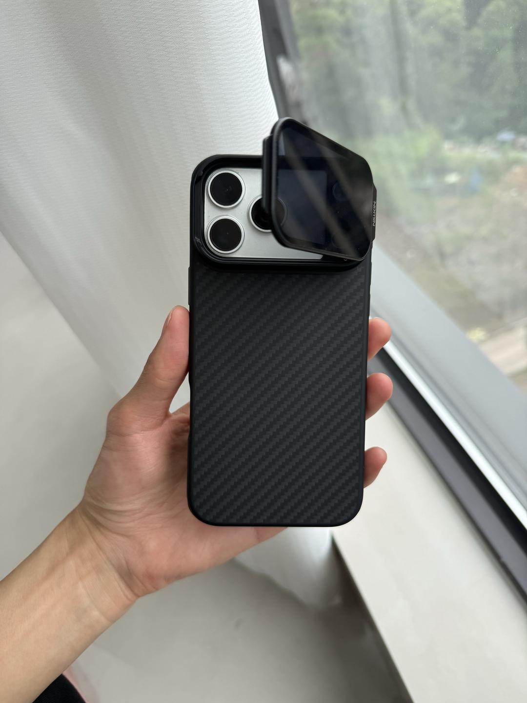 قاب NILLKIN CarboProp Case