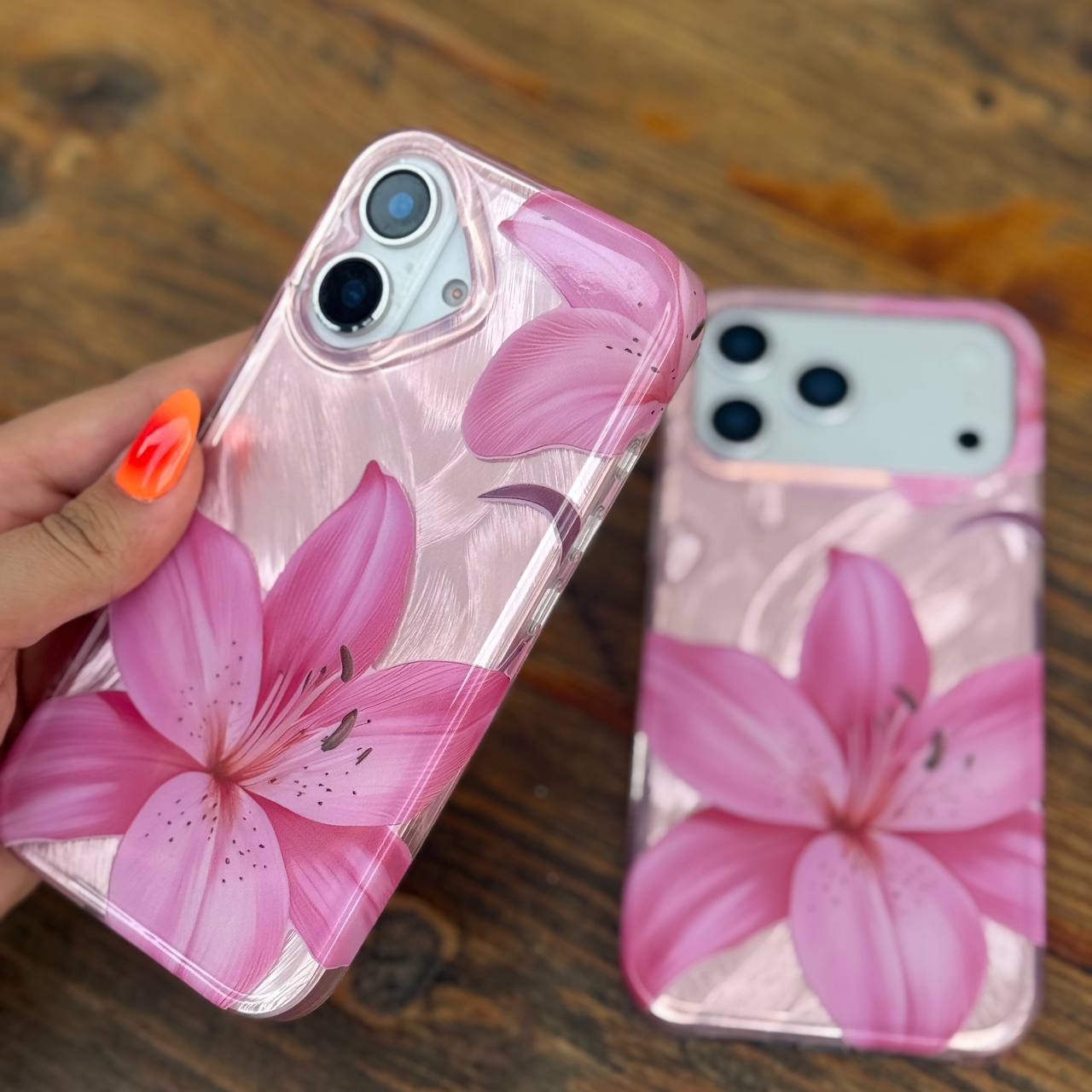 قاب آیفون Lily Pink
