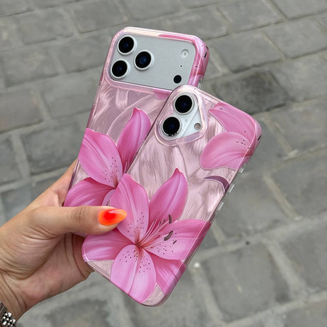 قاب آیفون Lily Pink