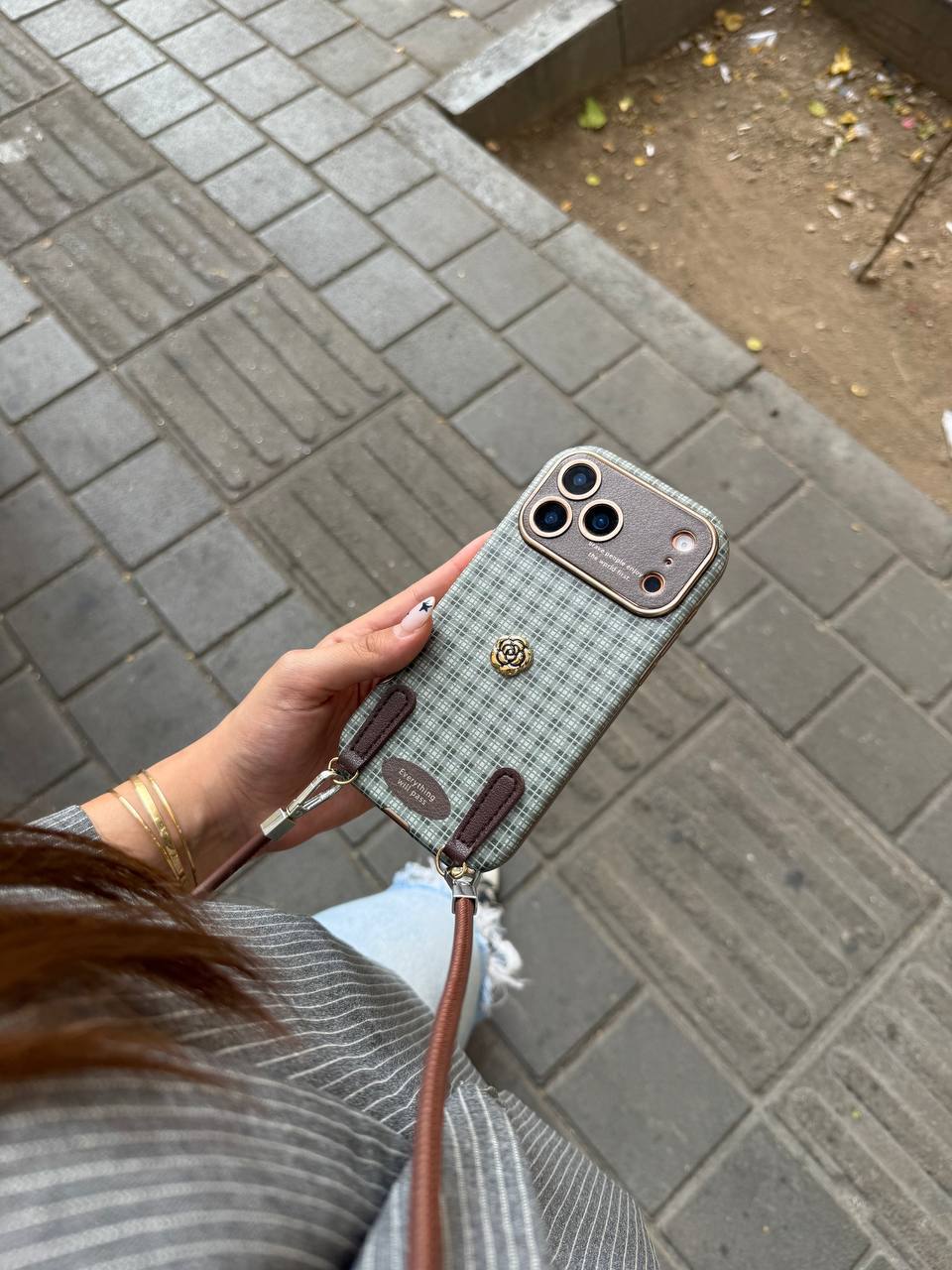قاب موبایل آیفون چهارخونه سبز