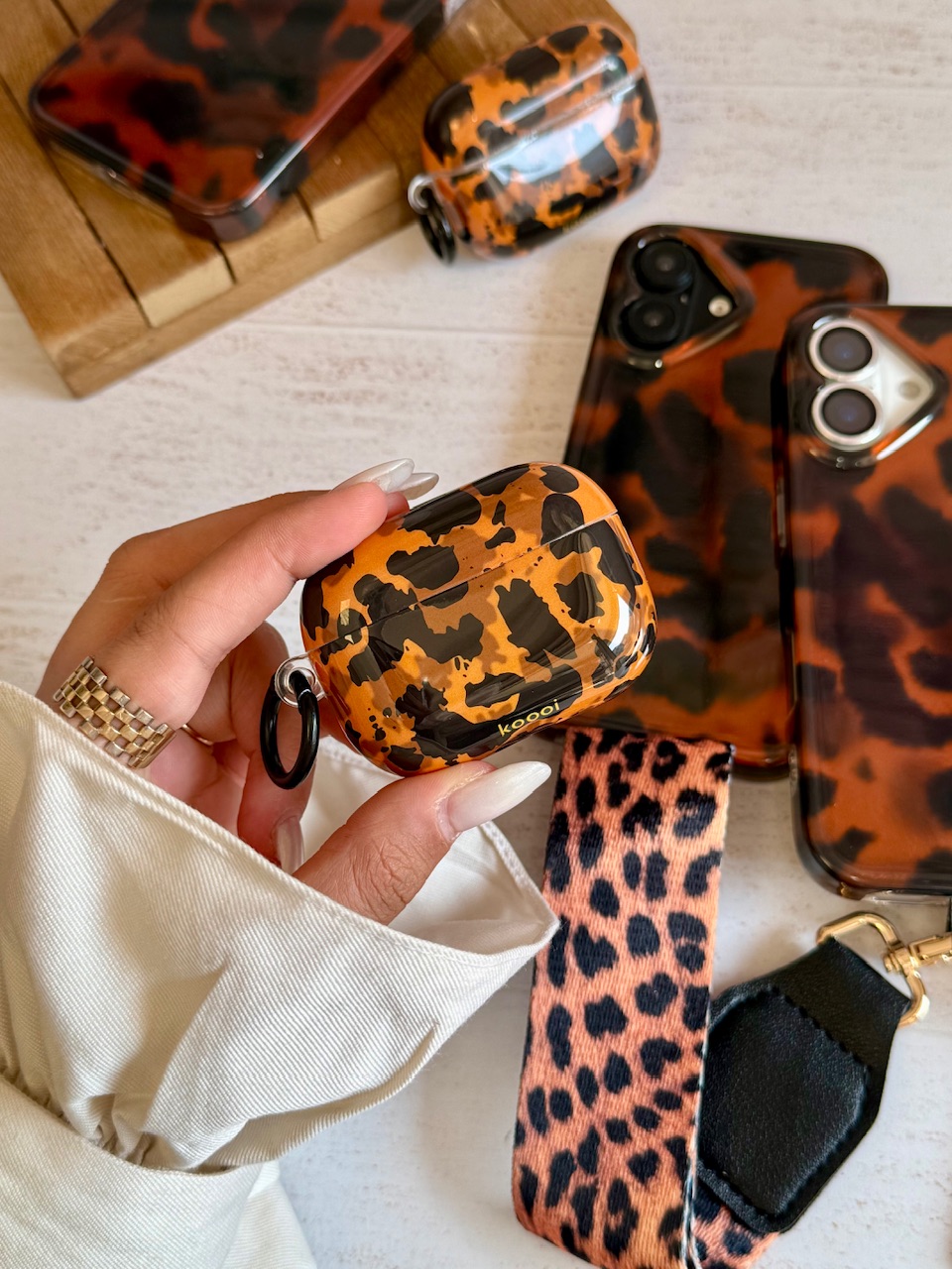 ایرپاد ست قاب Leopard Flame