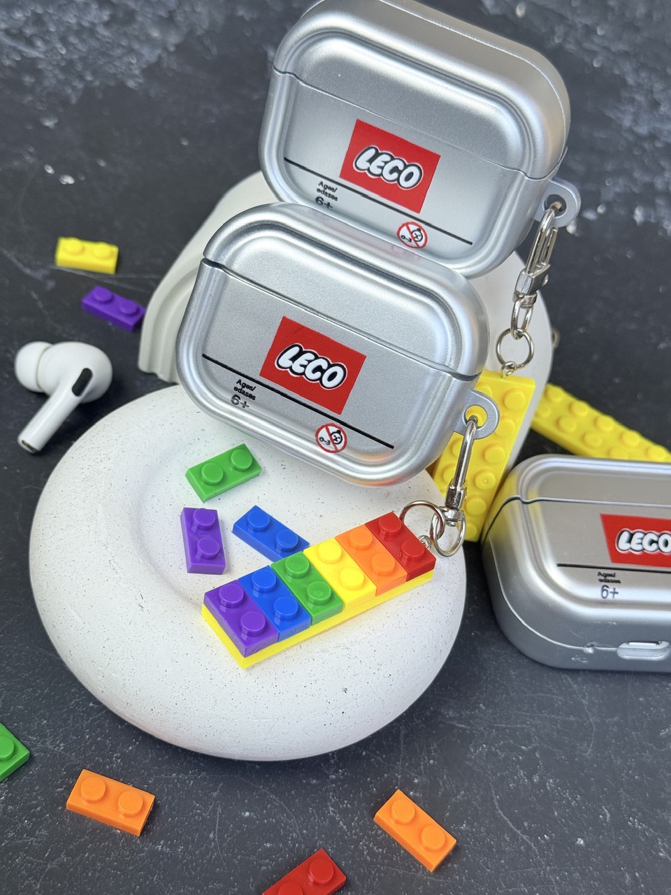 ایرپاد LEGO با آویز