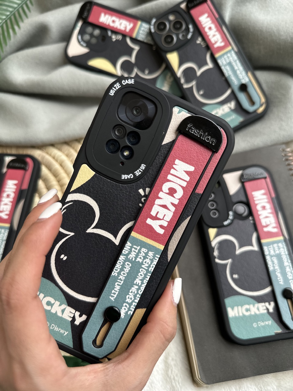 قاب Colorful Mickey Mouse