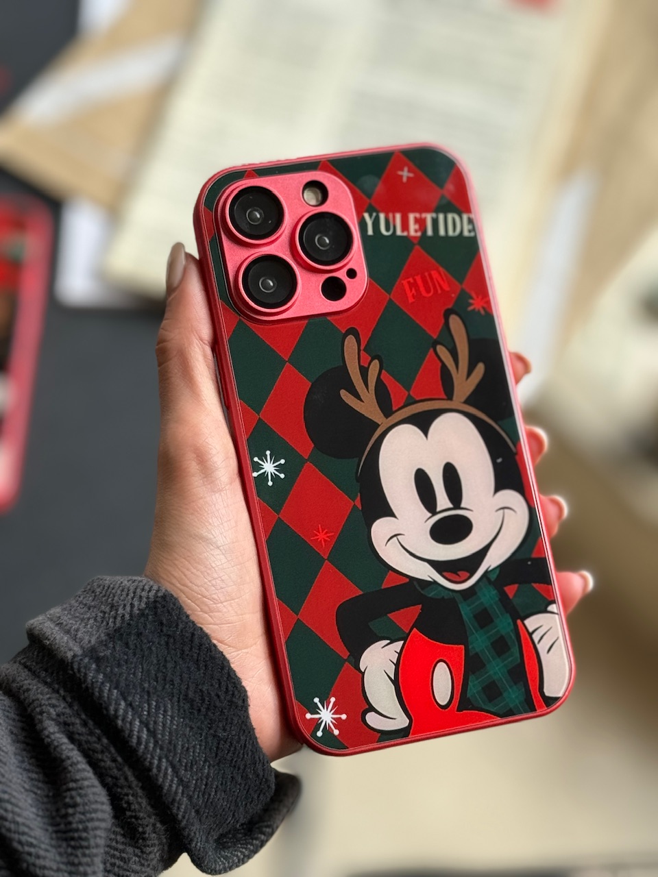 قاب Mickey’s Once Upon a Christmas