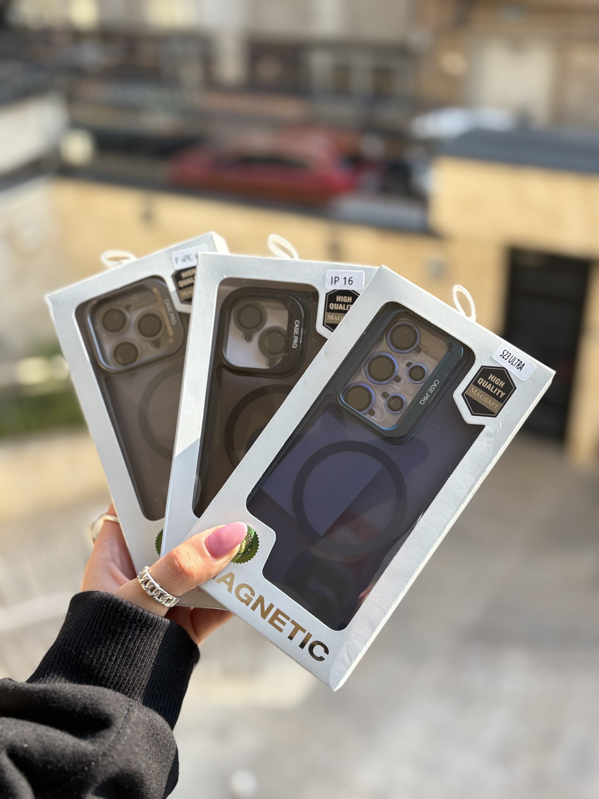 قاب Matte CasePro Lens with MagSafe استند شو با لنز رینگی