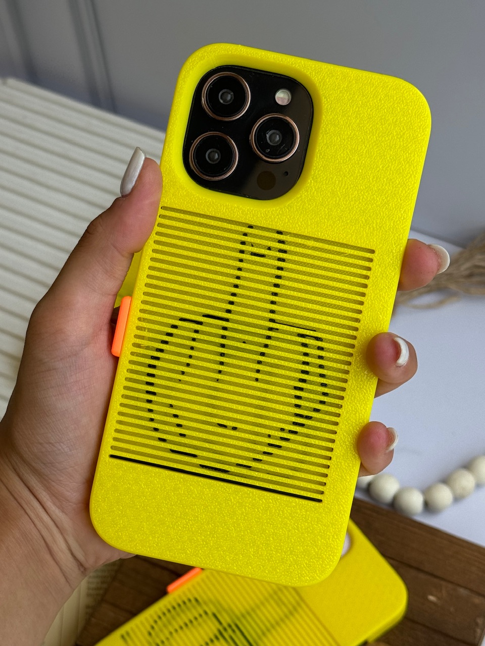 قاب Yellow F**U**C**K