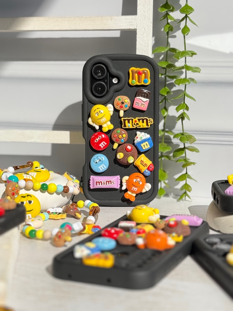 قاب M&M’S برجسته آیفون و سامسونگ و شیائومی