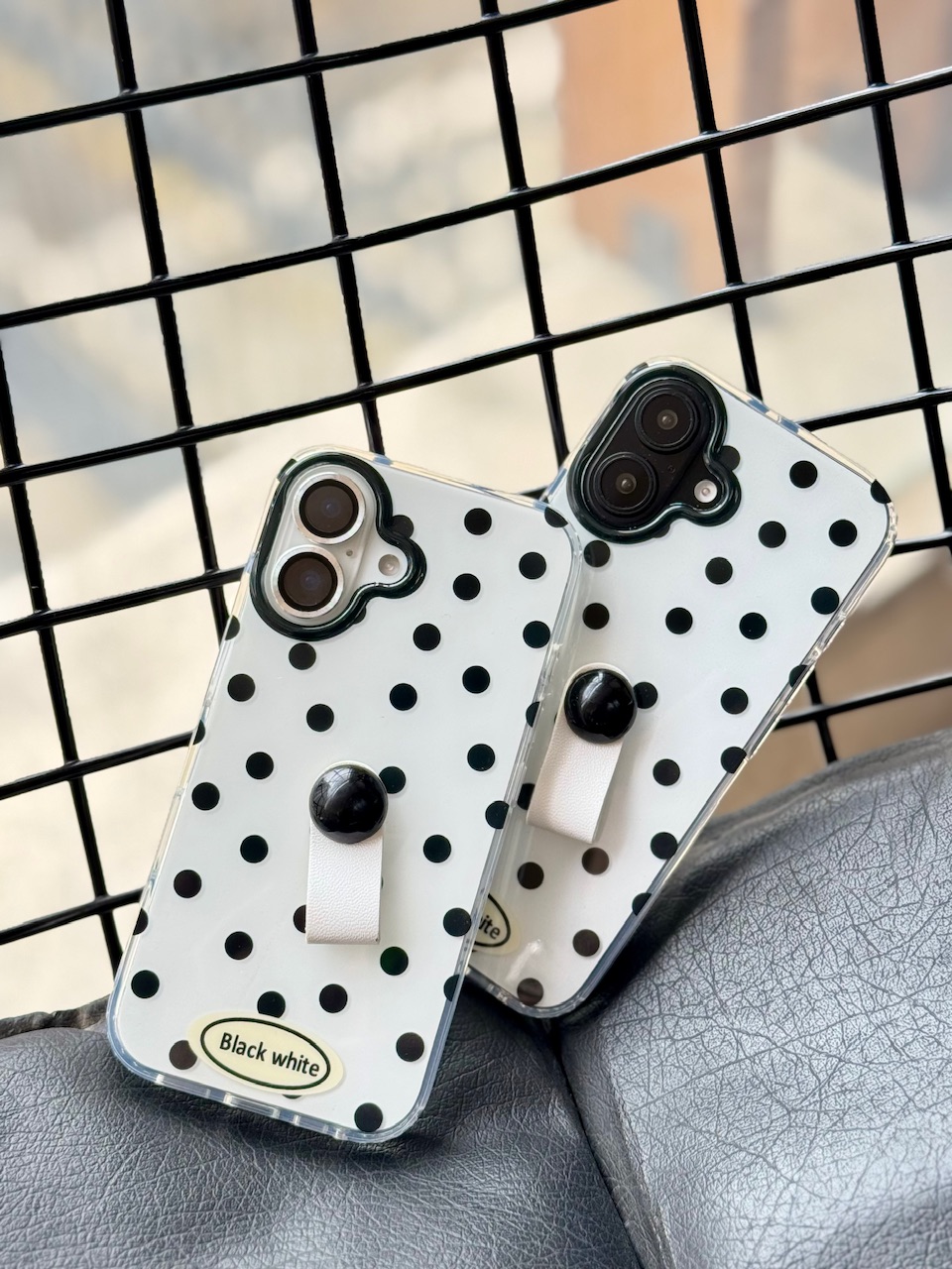 قاب Black & White DOT