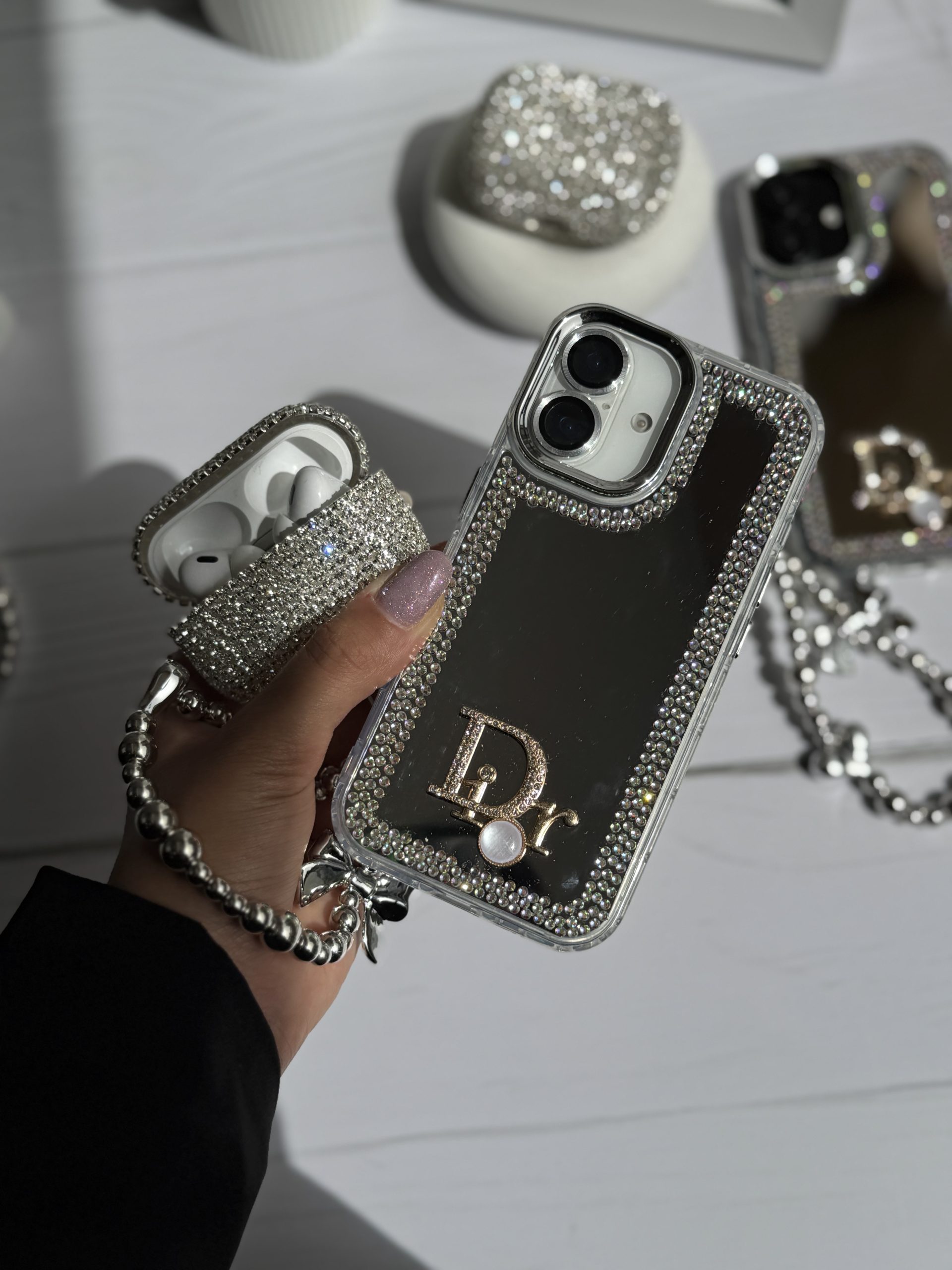 قاب Dior آینه ای دور نگین با آویز قلبی پاپیونی
