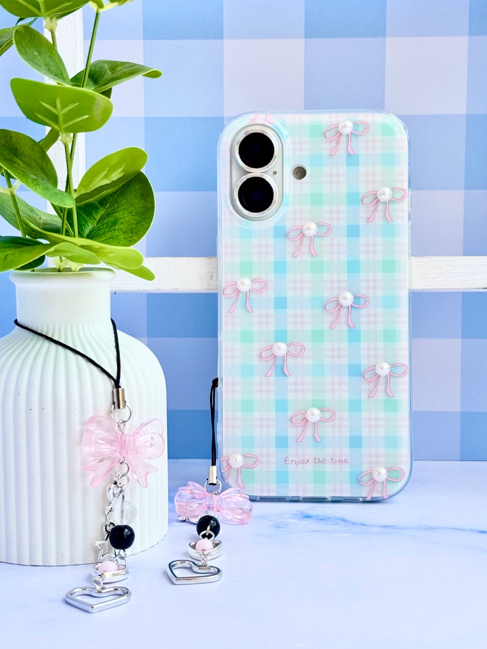 قاب Pink Seoul با آویز