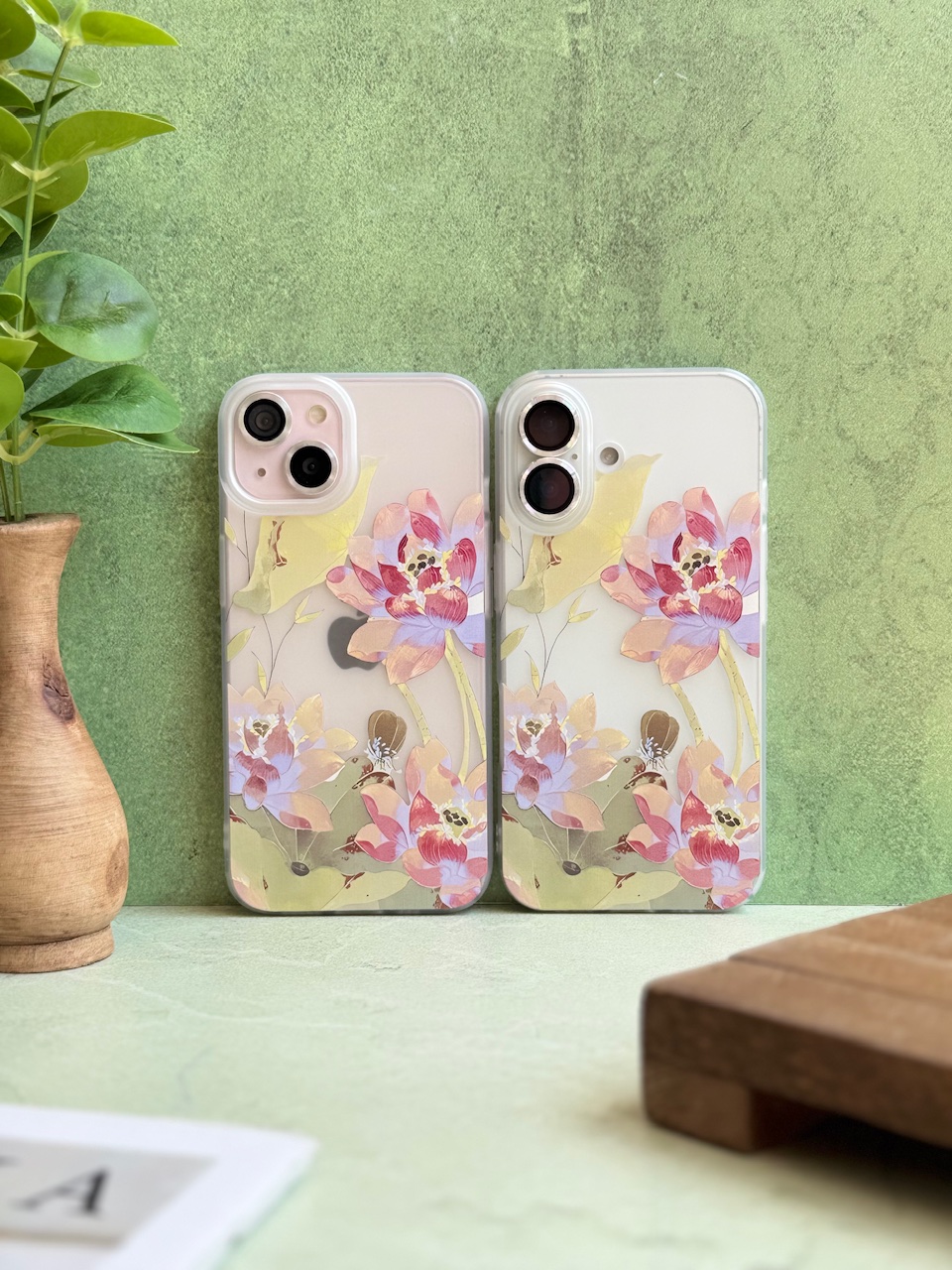قاب Lotus flowers گل نیلوفر