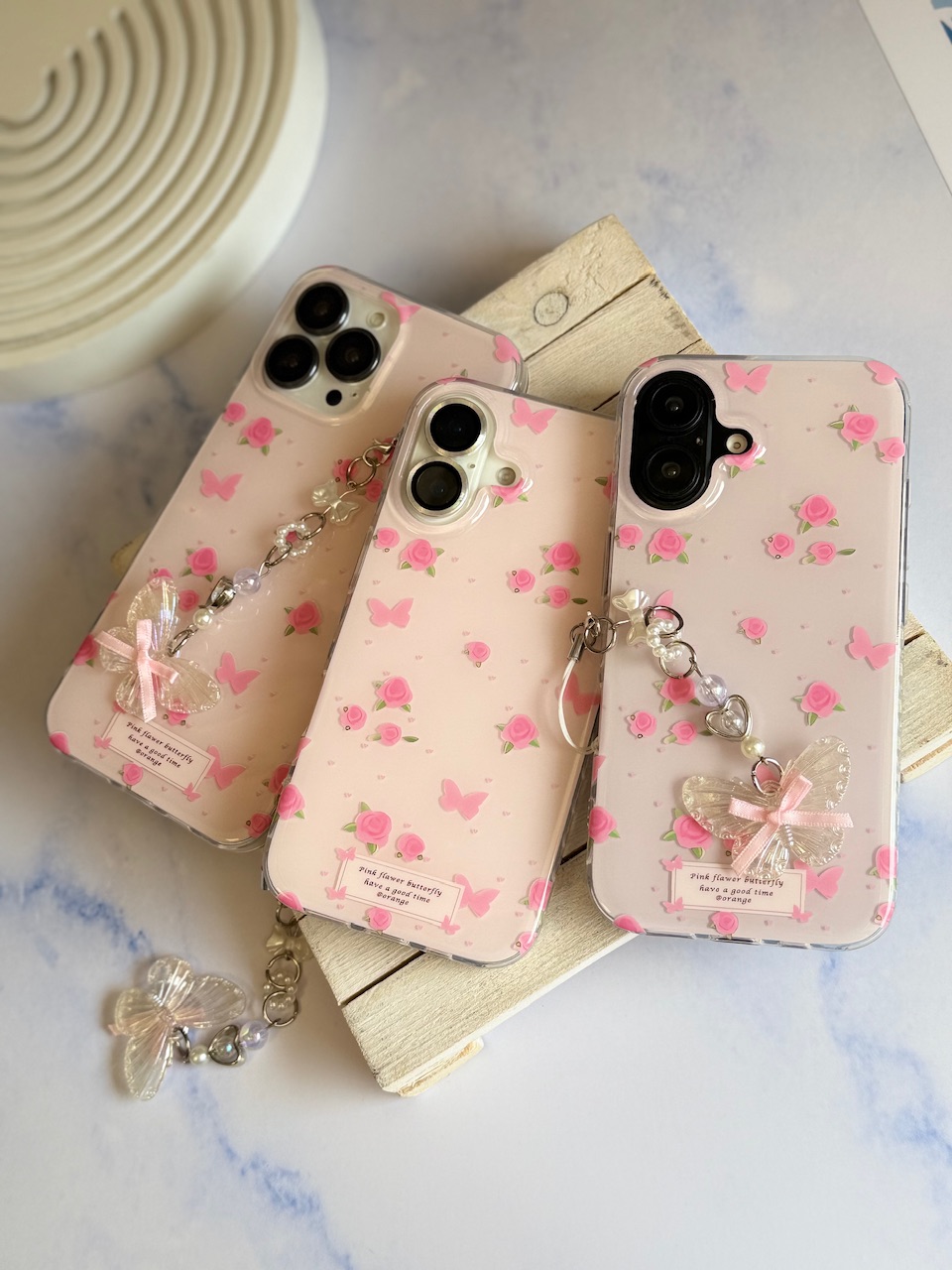 قاب Pink Flower Butterfly با آویز