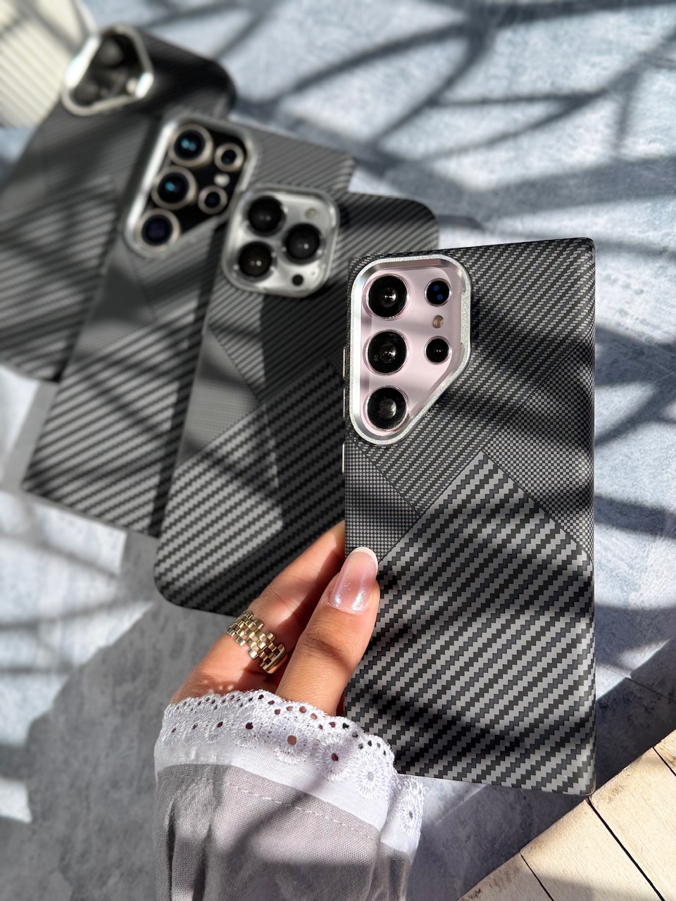 قاب Carbon PC Magnetic