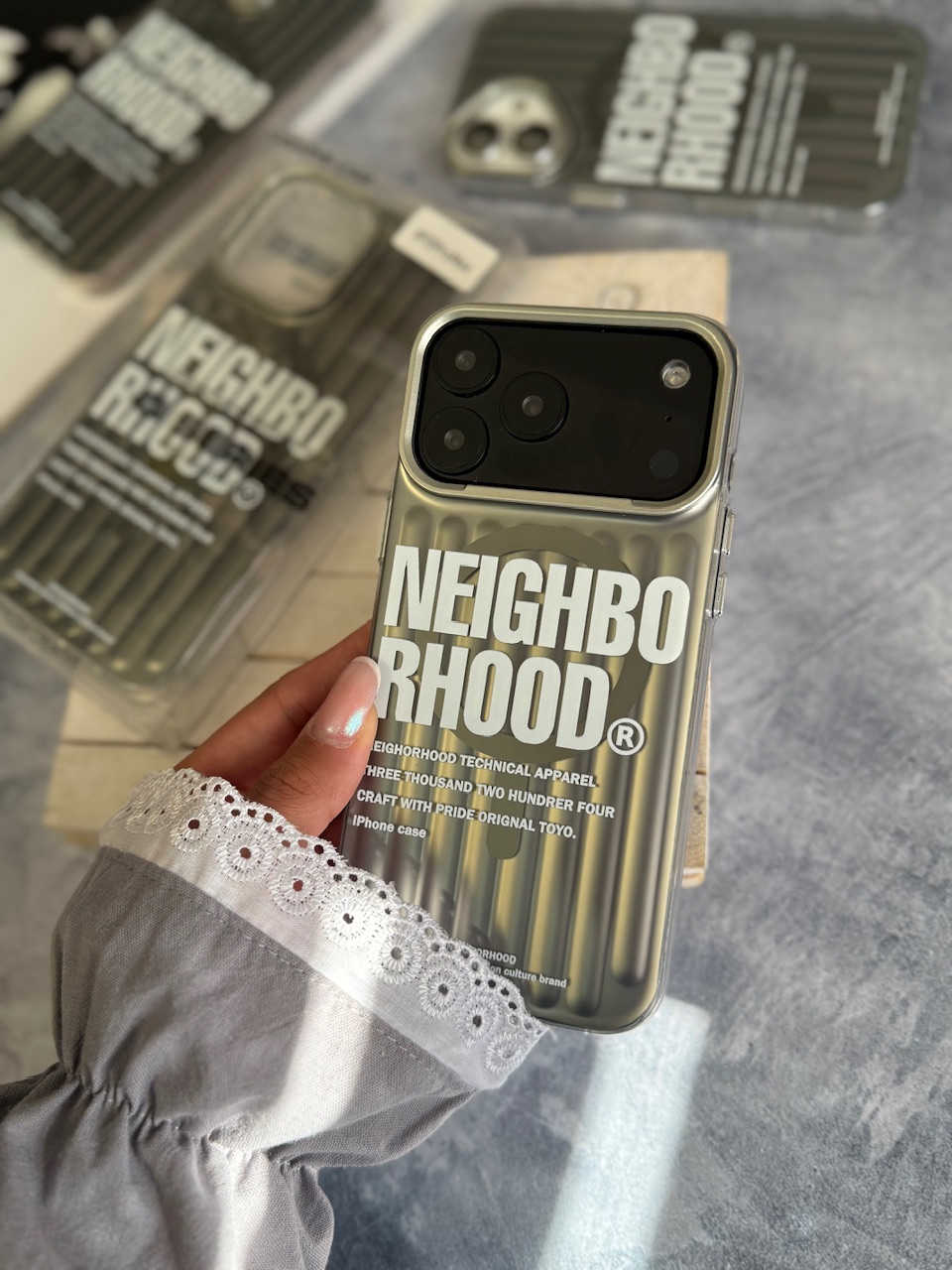 قاب Neighborhood Magsafe