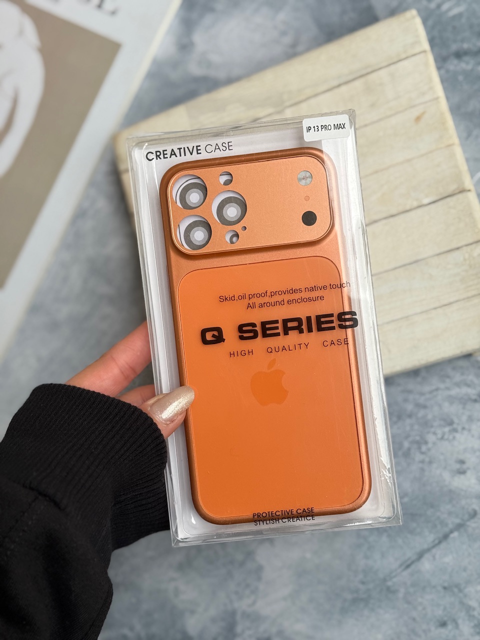 قاب Orange AG with Apple logo با مگ سیف