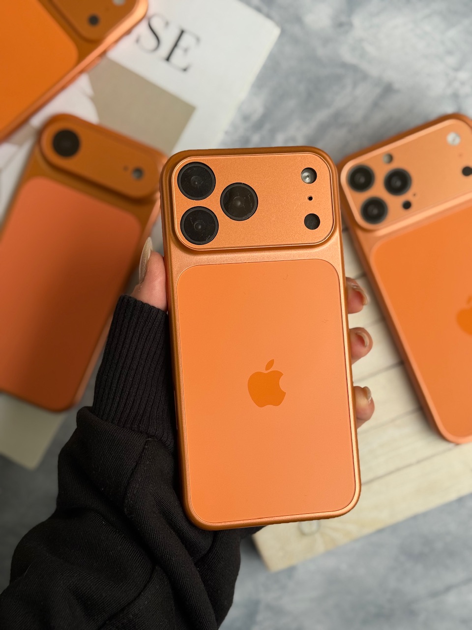 قاب Orange AG with Apple logo با مگ سیف