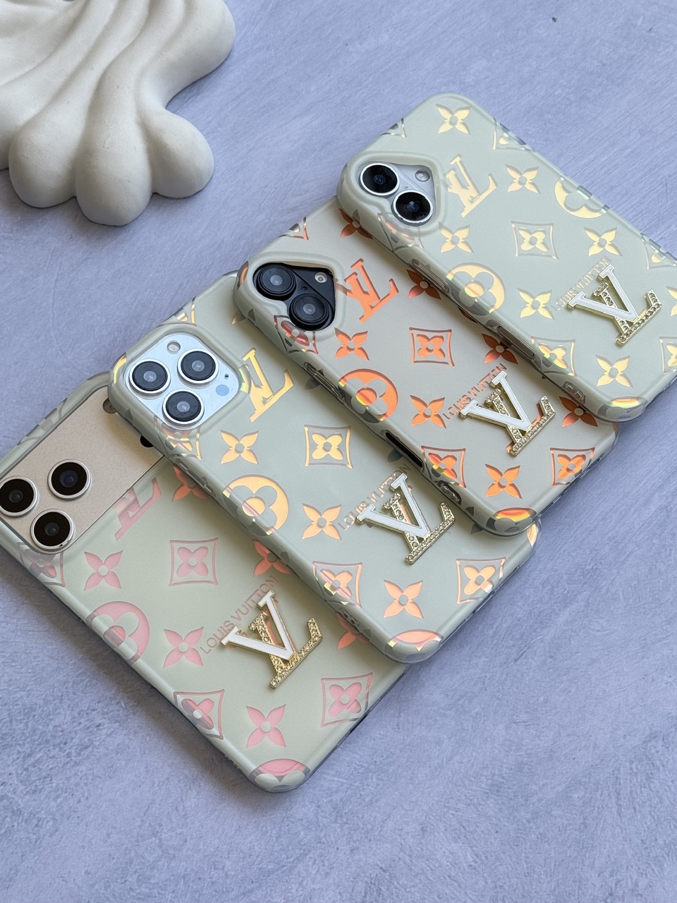 قاب Louis Vuitton هولوگرامی آیفون