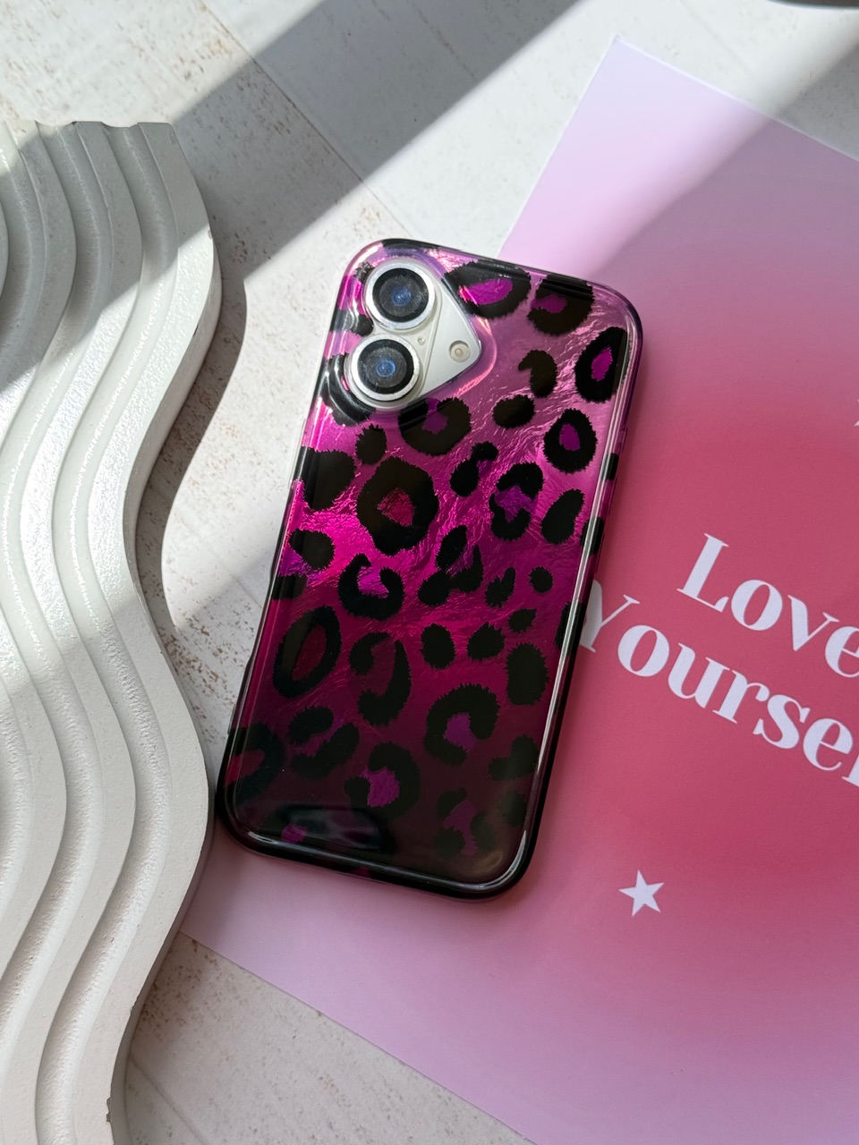 قاب Foxy Violet آیفون