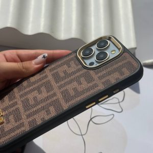قاب گوشی آیفون طرح فندی مونوگرام 